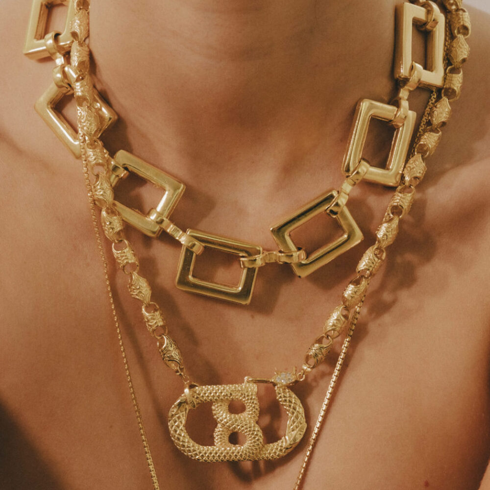 Collar Oprah gold
